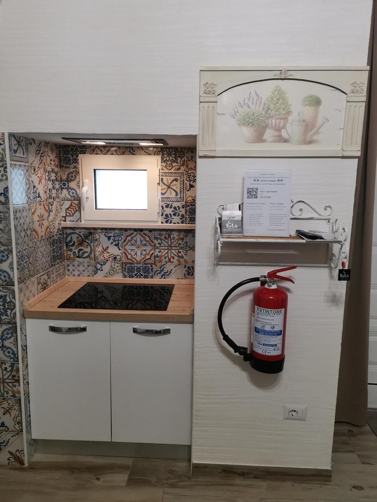 מנפרדוניה Salo Apartments מראה חיצוני תמונה