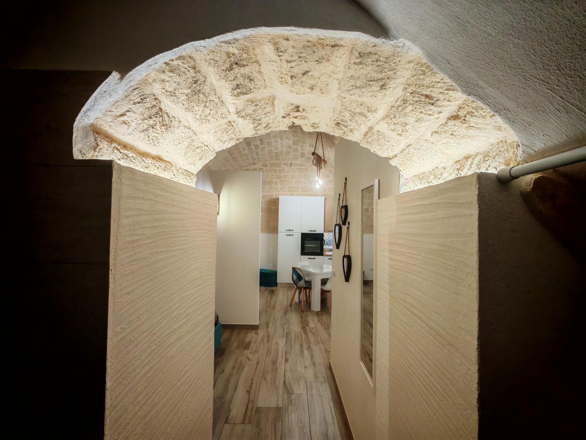 מנפרדוניה Salo Apartments מראה חיצוני תמונה