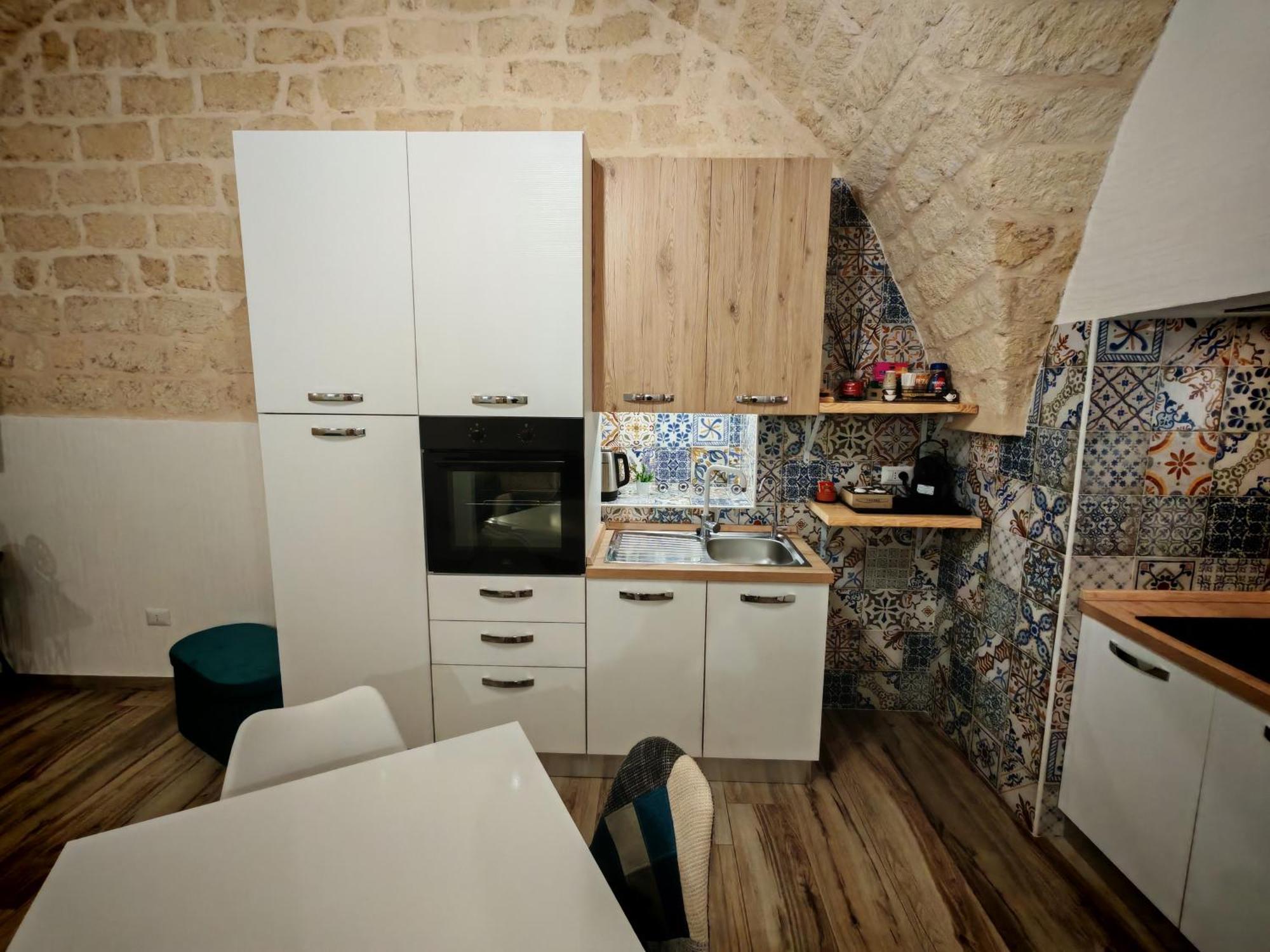 מנפרדוניה Salo Apartments מראה חיצוני תמונה
